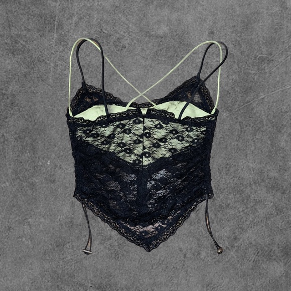 side ruched lace top with satin lining - Picture 3 of 5